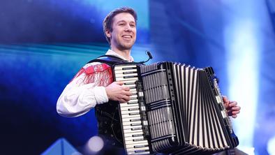Sašo Avsenik mora zaradi bolezni odložiti harmoniko