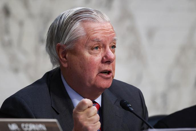 Lindsey Graham, ameriški senator | Lindsey Graham je v Washingtonu veljal za enega najprepoznavnejših republikanskih senatorjev in je bil tesni zaveznik ameriškega predsednika Donalda Trumpa. | Foto Reuters