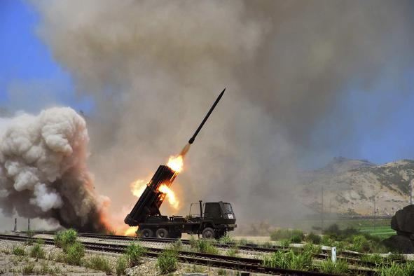 Severna Koreja z jedrskimi raketami zagrozila Beli hiši