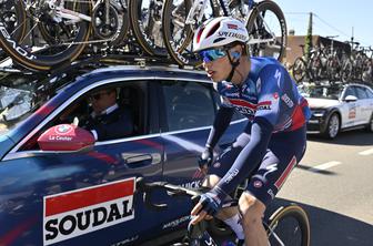 Magnierju četrta etapa, brez sprememb na vrhu