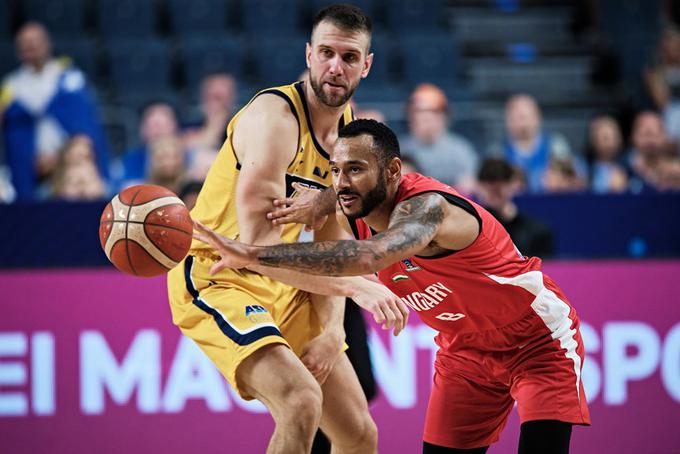Adam Hanga bo nevaren za slovenski koš. | Foto: FIBA