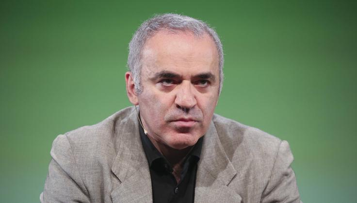 Gari Kasparov je prepričan, da Vladimir Putin z grožnjami z jedrskim napadom le skuša preslepiti in pretentati Zahod. | Foto: Guliverimage