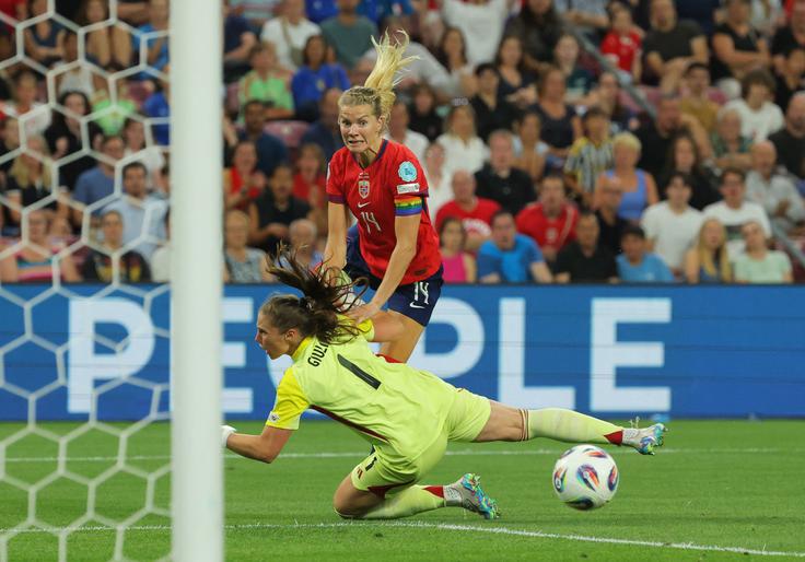 Ada Hegerberg je zadela za 1:1. | Foto: Reuters