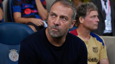 Hansi Flick podaljšal z Barcelono