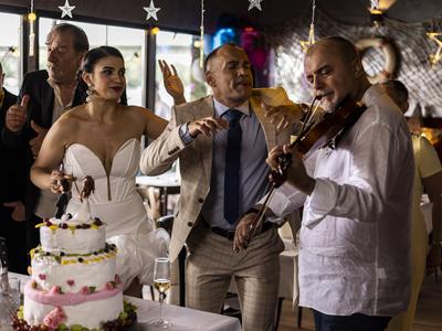 Vrnitev Žikove dinastije: Ni tako trdovratnih jugonostalgikov, da bi jih to nasmejalo