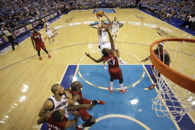 Dirk Nowitzki je bil MVP finala, ko je Dallas prvič in za zdaj zadnjič osvojil ligo NBA. | Foto: Guliverimage