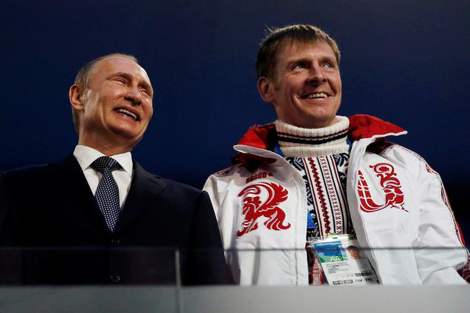 Aleksander Zubkov, olimpijski prvak v bobu, zastavonoša iz Sočija in danes predsednik ruske bob zveze, ostaja suspendiran.  | Foto: Reuters