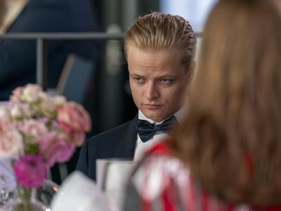Eksplozivna razkritja, zaradi katerih se trese norveški dvor