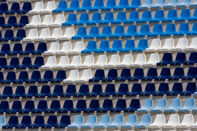 Prazna tribuna | V Braziliji so se odločili, da bo na stadionu lahko zasedena tretjina siceršnje zmogljivosti. | Foto Vid Ponikvar