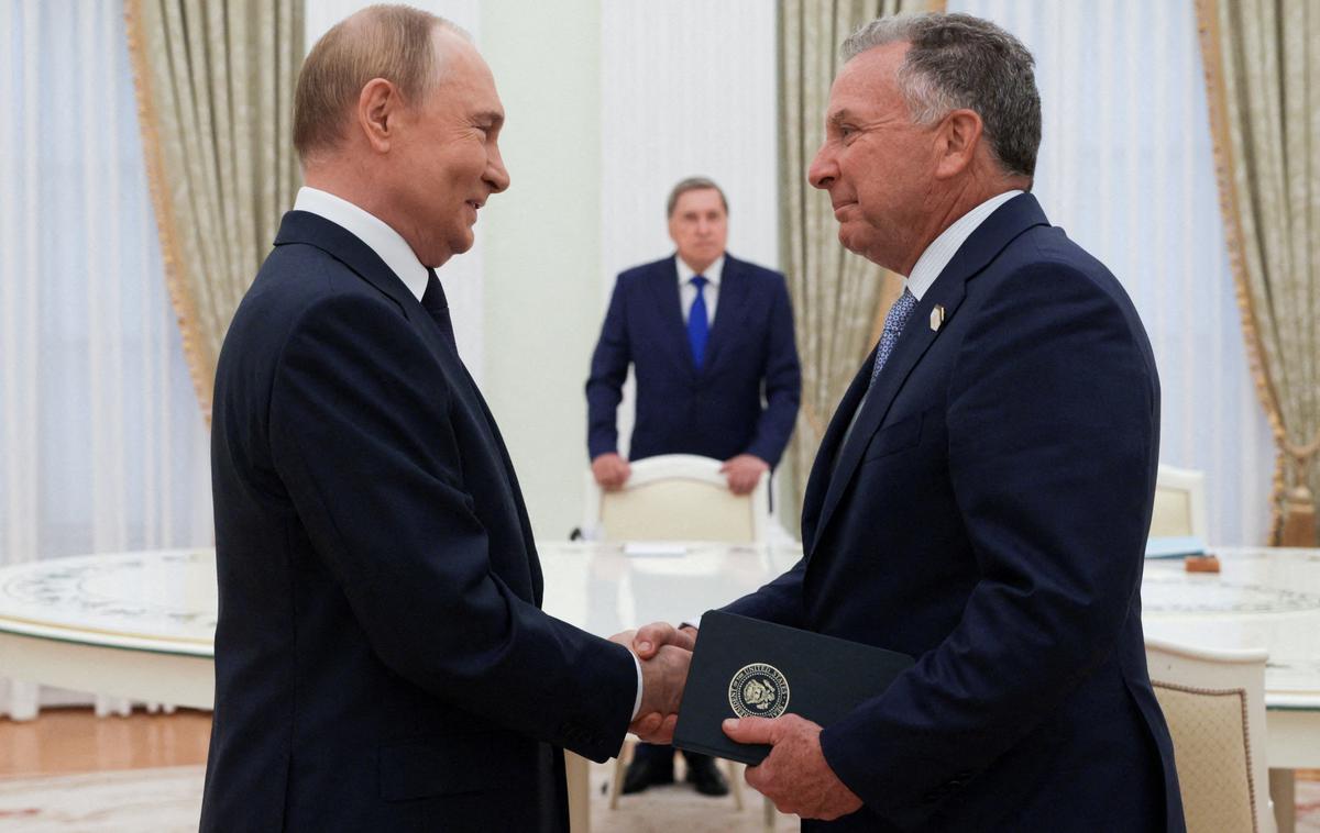 Vladimir Putin, Steve Witkoff | Putin verjetno ne bo podlegel pritisku Trumpa s sankcijami in bo še naprej vztrajal pri cilju, da v celoti prevzame nadzor nad štirimi ukrajinskimi regijami na vzhodu in jugu države.  | Foto Reuters