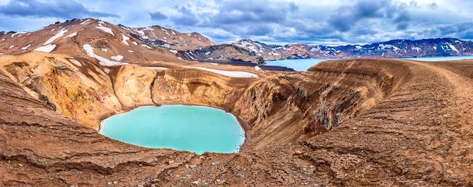 Člani odprave Skiing The Fire Ring imajo v načrtu tudi smučanje z vulkanske gore Askja, ki je od vulkana Herdubreid oddaljena 40 kilometrov. | Foto: Getty Images