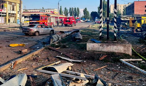 Mrtvi in ranjeni po ruskem napadu na nakupovalno središče