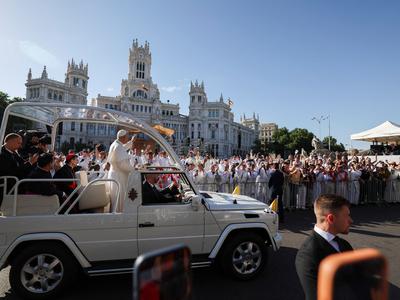 V Madridu na maši s papežem več kot milijon ljudi #foto