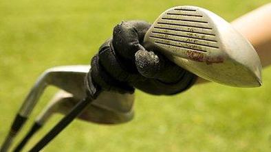Mladi golfist
