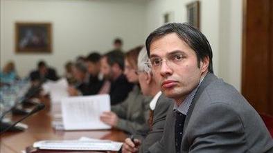 SDS: Nič ne kaže, da se bo gospodarsko stanje izboljšalo