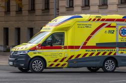 Iz državnega zbora z rešilcem odpeljali enega od poslancev