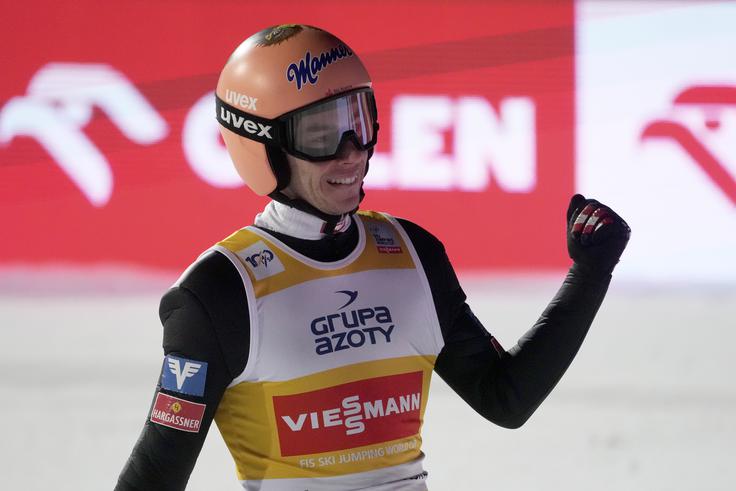Stefan Kraft se veseli 42. zmage svetovnega pokala. | Foto: Guliverimage