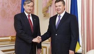 Türk in Janukovič za tesnejše gospodarsko sodelovanje