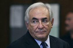 Sobarica vložila civilno tožbo proti Strauss-Kahnu