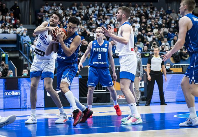 Slovenci so bili v Helsinkih povsem nemočni. | Foto: FIBA