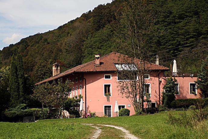 Slovenska gostilna, ki jo Italijani vsako leto znova kujejo v zvezde