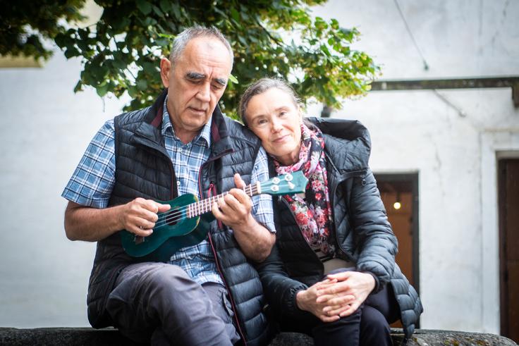 Odprtje meje in njun poklic jima je omogočil potovanja, "zato sva si rekla, da greva zaslužit malo denarja, pogledat svet in prideva nazaj," se spominjata Sultanova.  | Foto: Gaja Hanuna