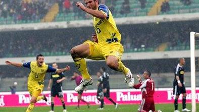 Cesar ostaja v mestu Romea in Julije