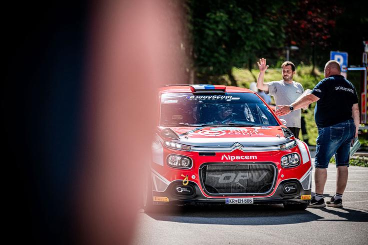 Marko Grossi in Tara Berlot bosta s popravljenim citroenom C3 rally2 prva Turkova izzivalca. | Foto: La Photo Media