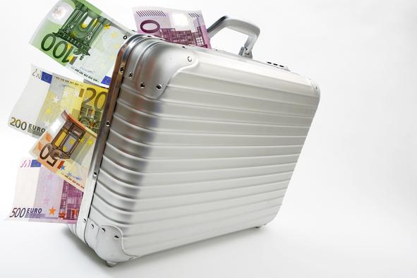 Banke lani s 344 milijoni evrov čistega dobička