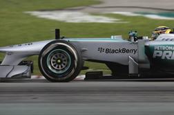 "Mercedes nedvomno favorizira Hamiltona"