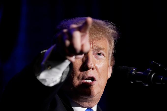 Ameriški predsednik Donald Trump je po soočenju na Twitterju v svojem slogu zapisal, da so volitve praktično že končane, ker bo zanesljivo zmagal. | Foto: Reuters