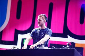 Calvin Harris z zgodovinsko uvrstitvijo na lestvici