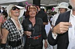 Klobuki zavladali Tivoliju