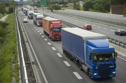 Kdo plačuje ceno za neustrezen sistem pobiranja cestnin v Sloveniji?