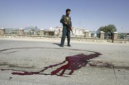V samomorilskem napadu v Afganistanu ubitih devet otrok