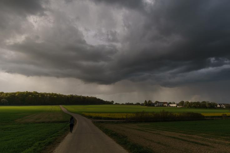 V torek bo oblačno z občasnimi padavinami, deloma plohami, ki jih bo več na zahodu Slovenije. | Foto: Shutterstock