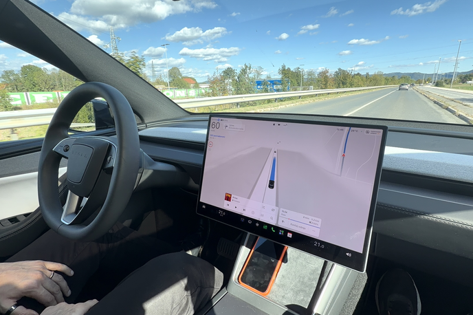 Tesla FSD | Foto Gregor Pavšič