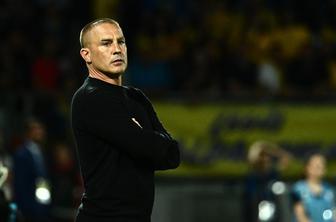 Dinamo odpustil Cannavara, na klopi začasno Sandro Perković