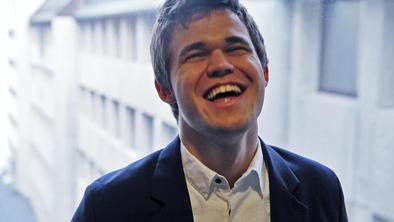 Carlsen dobil drugo partijo