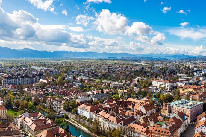 Ljubljana | Vzrok za eksplozijo še ni pojasnjen. Kot so v petek sporočili ljubljanski policisti, bi glede na prve podatke lahko šlo za eksplozijo neeksplodiranega ubojnega sredstva manjše velikosti iz obdobja druge svetovne vojne. | Foto Shutterstock
