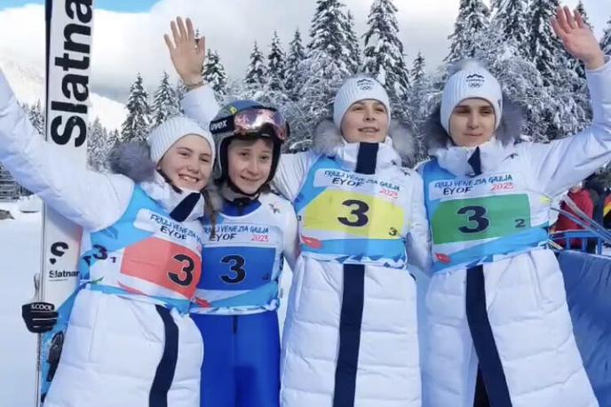 Tinkara Komar, Nika Prevc, Taja Bodlaj in Katarina Pirnovar | Slovenske skakalke osvojile zlato medaljo in to z neverjetno razliko! | Foto OKS