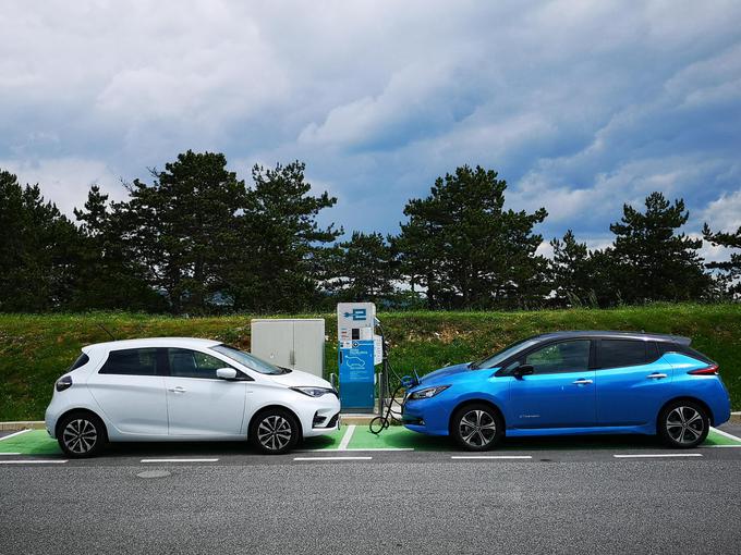 Nissanov leaf je trenutno še eden zadnjih (poleg starih Mitsubishijevih malčkov) s sistemom CHAdeMO, ki ga zato tudi na polnilnicah Ionity ni mogoče polniti. | Foto: Gašper Pirman