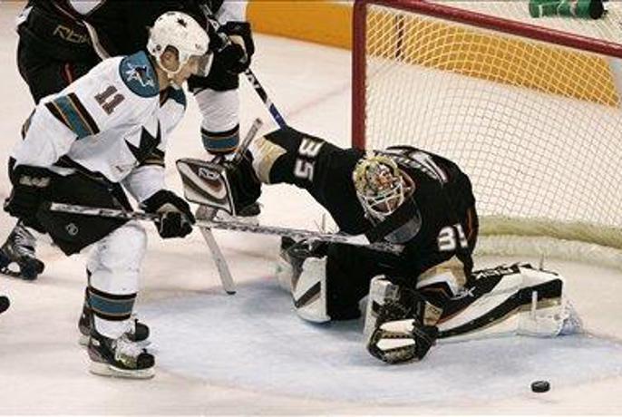 "Rdeča krila" še vedno vroča