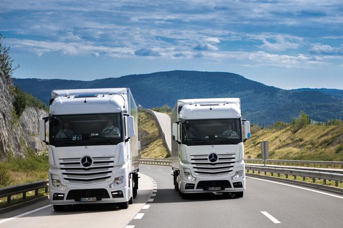 Pametni tovornjaki bodo tudi na slovenskih avtocestah sposobni rešiti marsikatero življenje.  | Foto: Klemen Korenjak