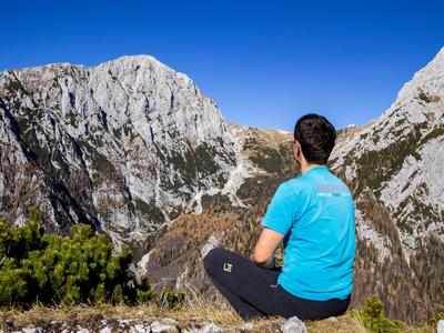 Kamniški Dedec, samoten razglednik, na katerega gredo le redki #video