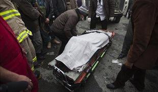 V sobotnem napadu na bolnišnico v Afganistanu 38 mrtvih