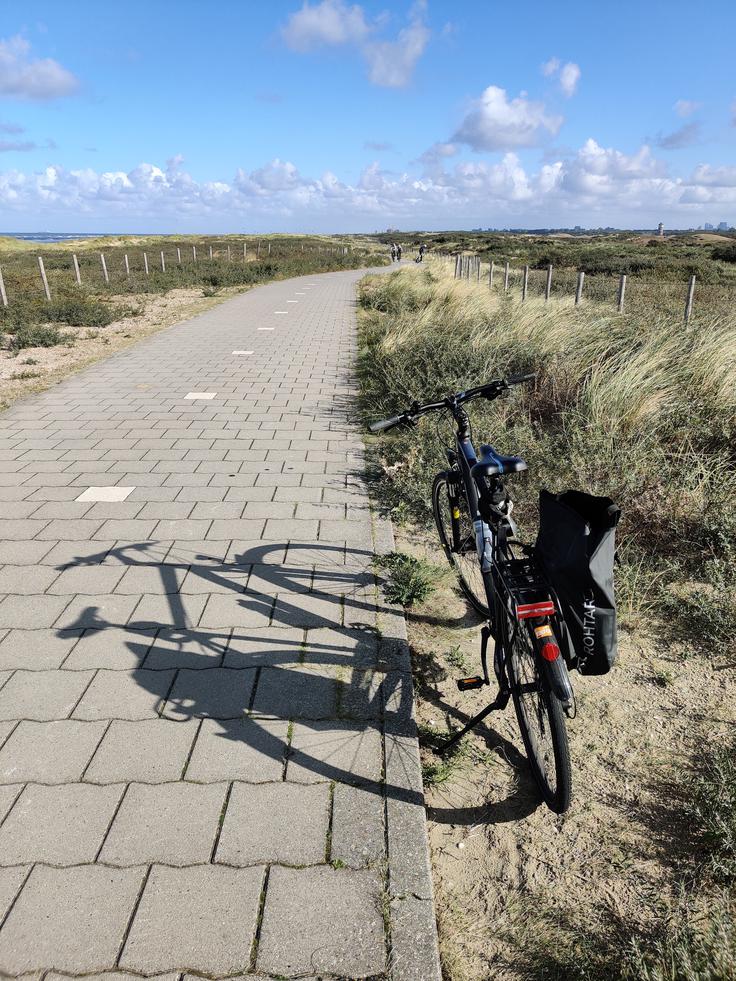 Kolesarjenje skozi nizozemske sipine v okolici Haaga | Foto: Osebni arhiv