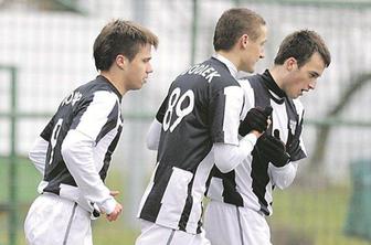 Bo za gole skrbel Francoz, za podaje pa Grk?