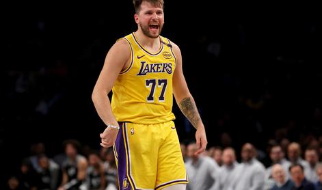 V živo: Luka Dončić z Lakersi v težavah!