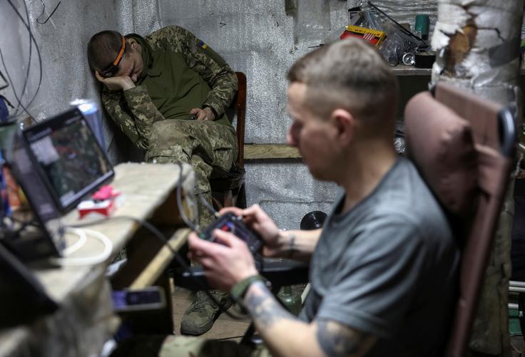 Ena najvrednejših tarč so upravljavci dronov. | Foto: Guliverimage